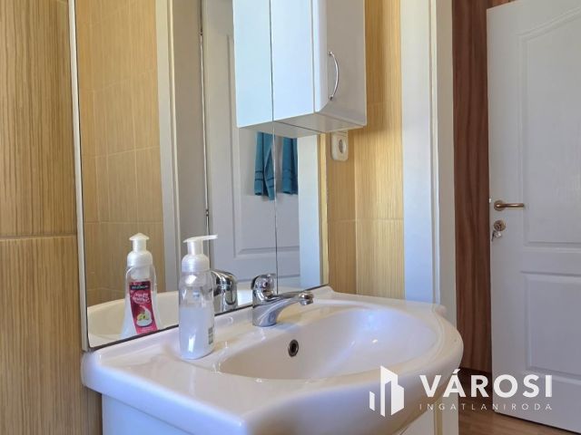 Családi ház és apartmanház a fürdő közelében-Hajdúszoboszló